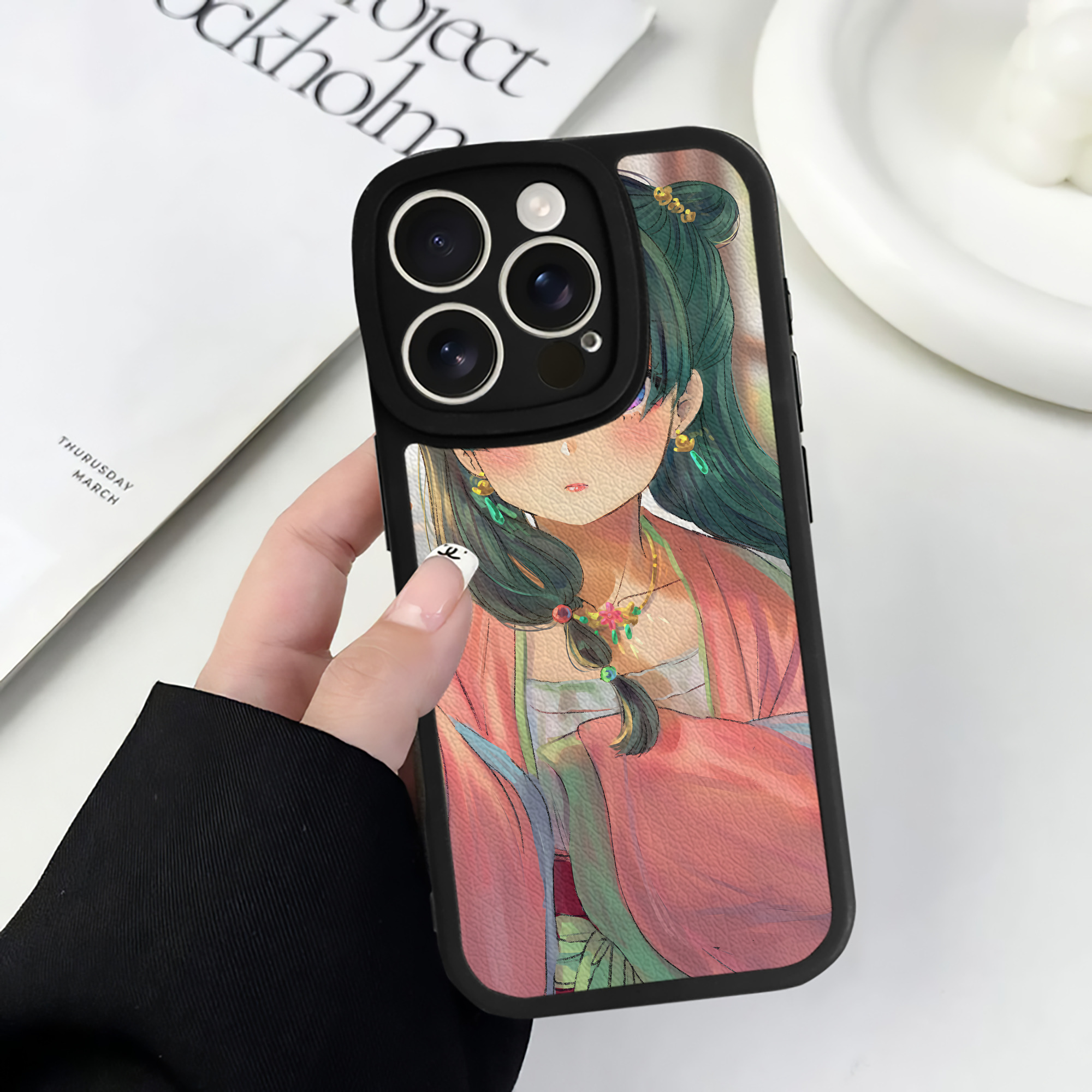 （画像用） 薬屋のひとりごと The Apothecary Diaries 【iPhone 16シリーズ対応】シリコンスマホケース（レザー調） 材質：シリコン
